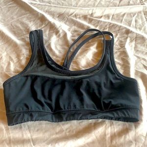 Oiselle Runaway asymmetric black sports bra